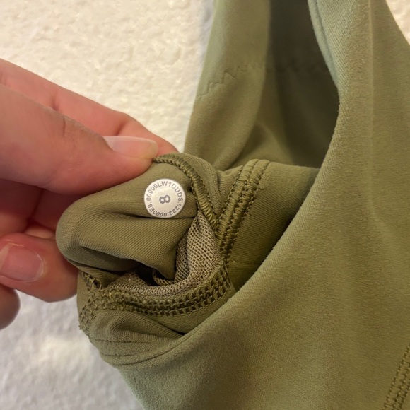 Lululemon‎ Athletica Olive Sports Bra - Picture 4 of 4